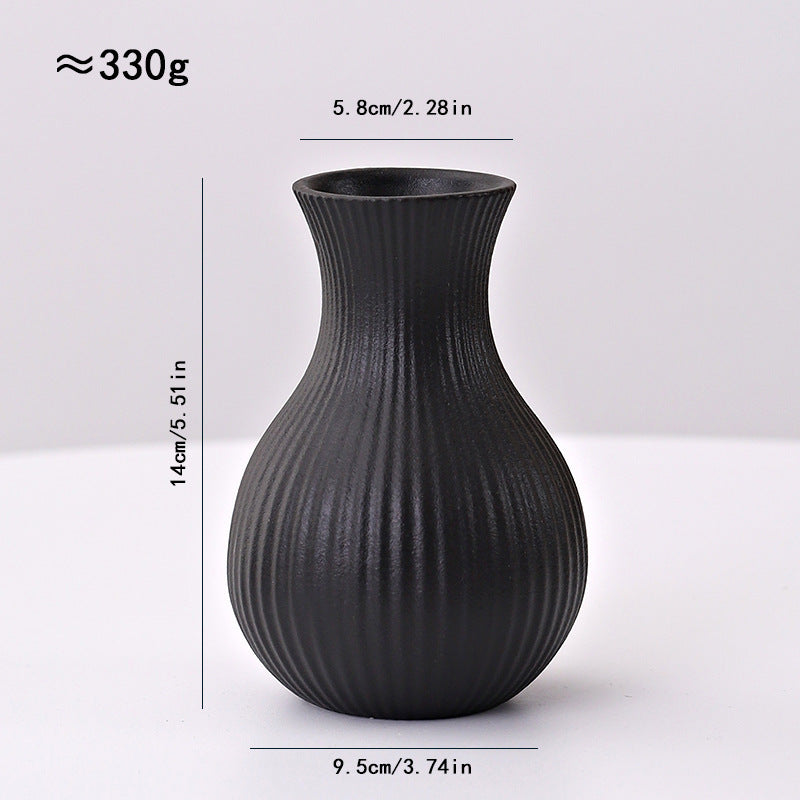 simplistic ceramic vase